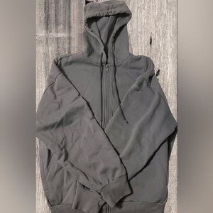 SOLD ( DO NOT BUY) it’s not letting me delete it